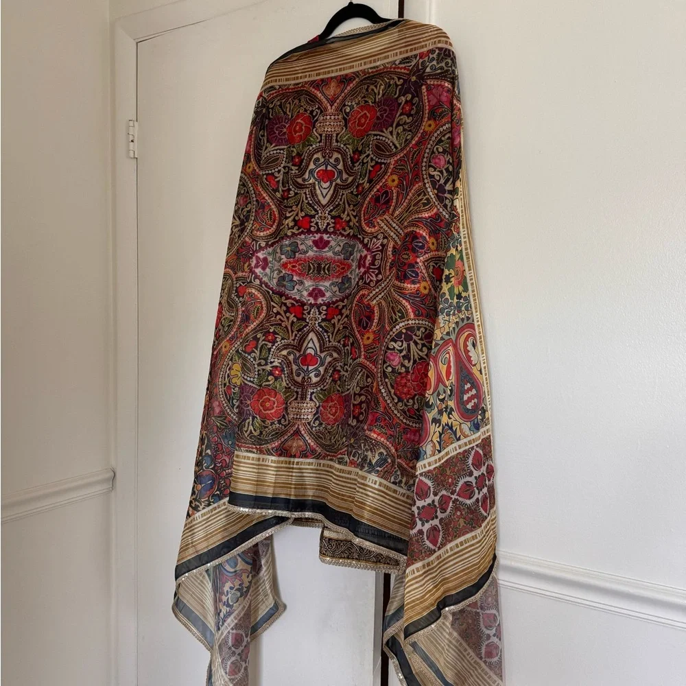 3 piece junaid jamshed lawn suit with embroidery - Picture 1 of 9